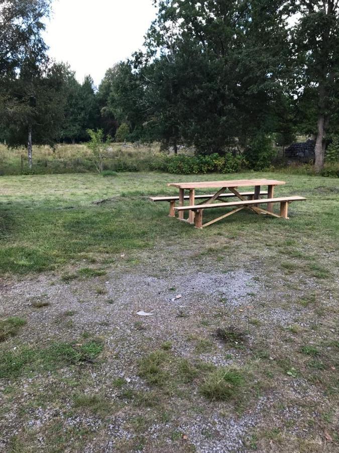 Vacker Hus I Naturen Fröseke Kültér fotó