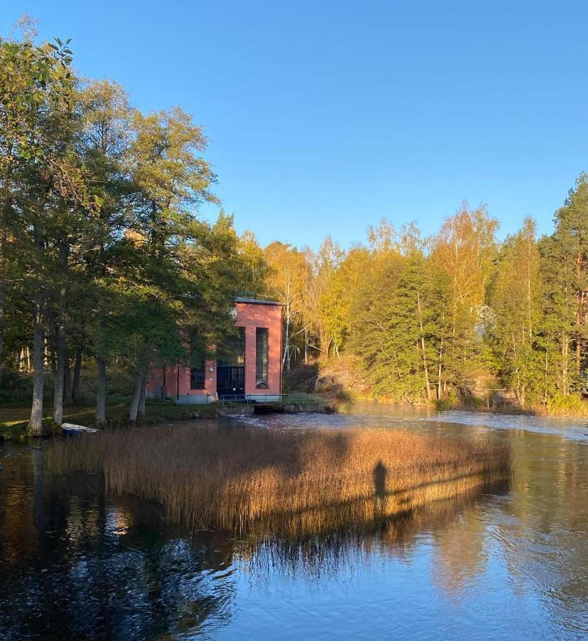 Vacker Hus I Naturen Fröseke Kültér fotó